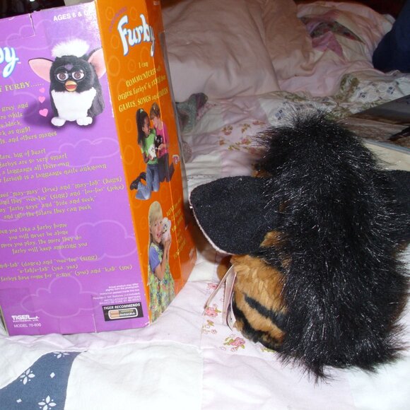 1998 furby vintage in box never played with nwt - Picture 2 of 5
